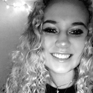 Meet your Posher, Claudia